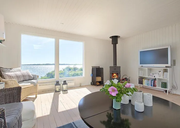 In Ebeltoft With 2 Bedrooms Holiday home