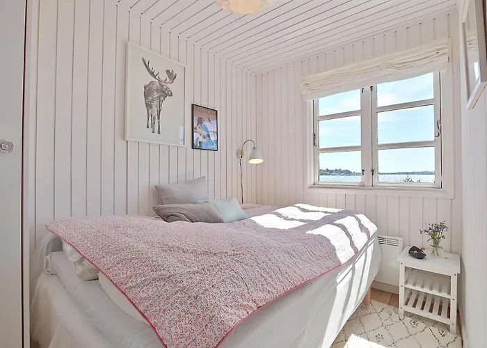 In Ebeltoft With 2 Bedrooms Holiday home Knebel