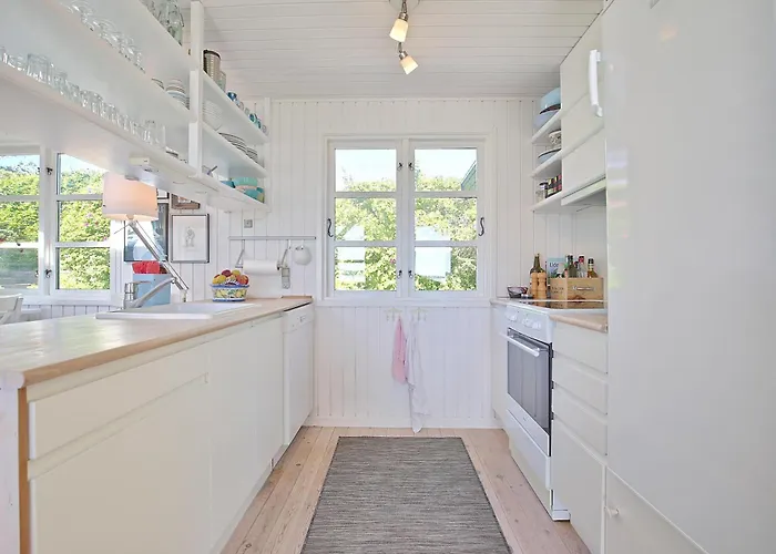 Holiday home In Ebeltoft With 2 Bedrooms Knebel
